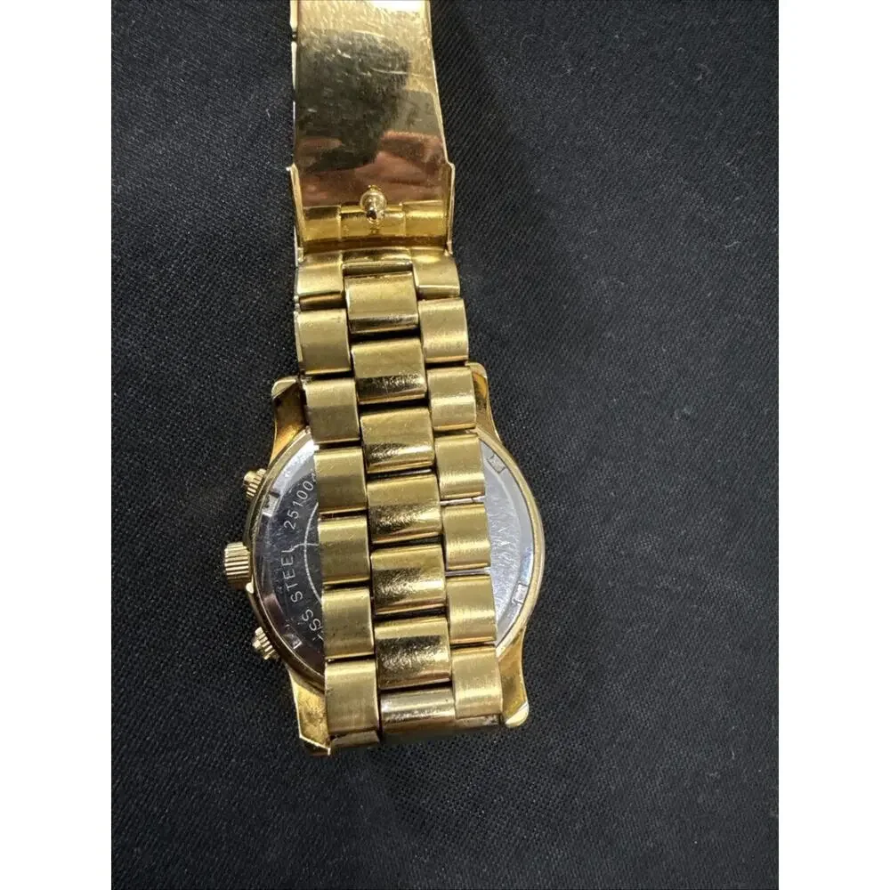 Michael Kors up auction